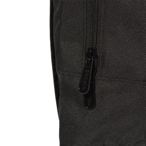 Saszetka unisex adidas Linear Core Crossbody Bag czarna Saszetka unisex adidas Linear Core Crossbody Bag czarna