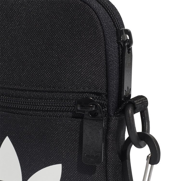 Saszetka unisex adidas Trefoil Festival czarna Saszetka unisex adidas Trefoil Festival czarna