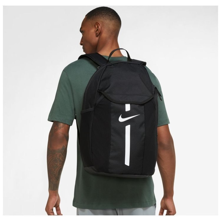 Plecak sportowy Nike Academy Team czarny pojemny Plecak sportowy Nike Academy Team czarny pojemny