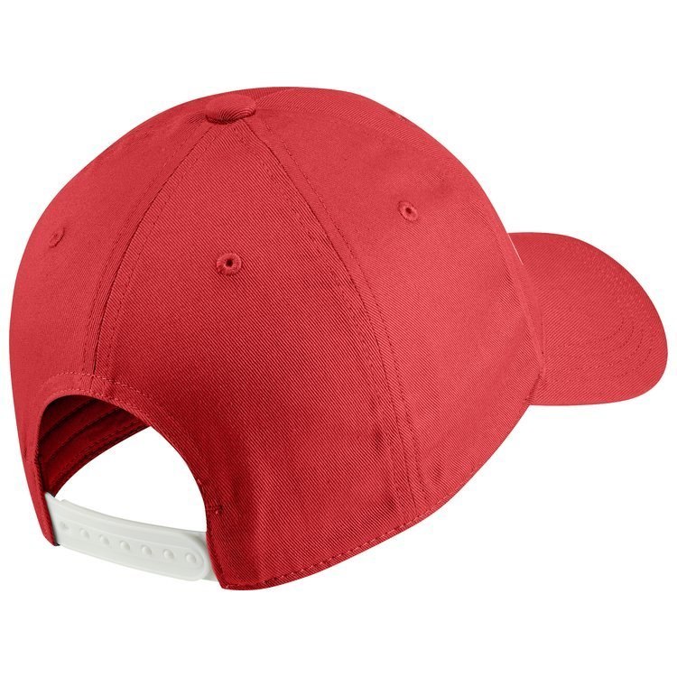 Czapka z daszkiem adidas Daily Cap czerwona Czapka z daszkiem adidas Daily Cap czerwona