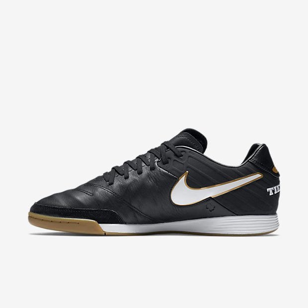 Buty piłkarskie męskie Nike TIEMPO MYSTIC V czarne halowe
