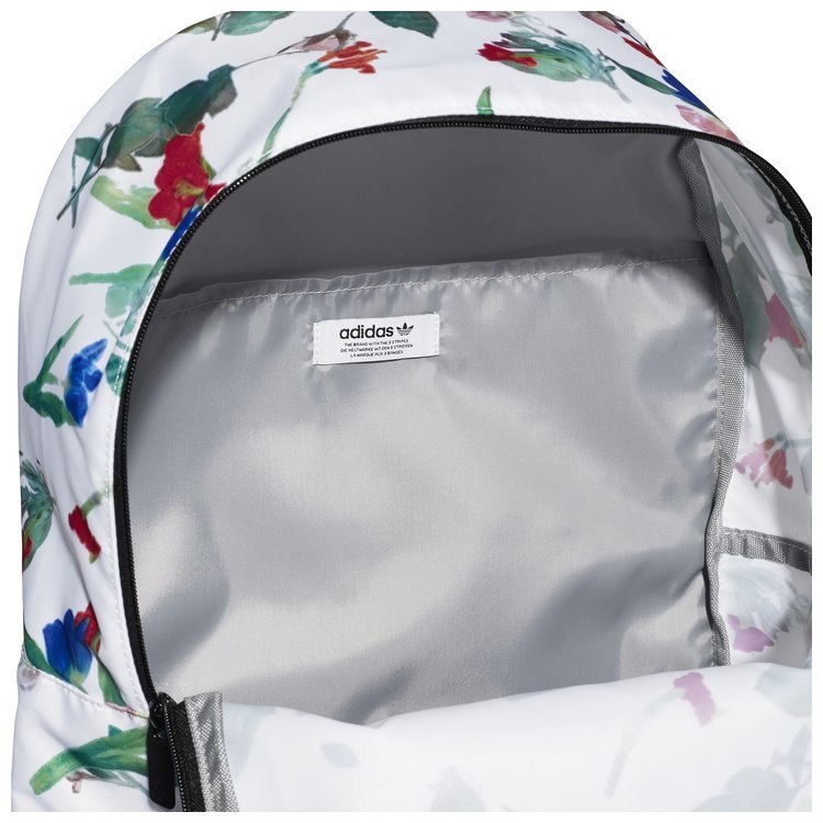 Plecak szkolny adidas CLASSIC BACKPACK biały-wielokolorowy poliestrowy Plecak szkolny adidas CLASSIC BACKPACK biały-wielokolorowy poliestrowy