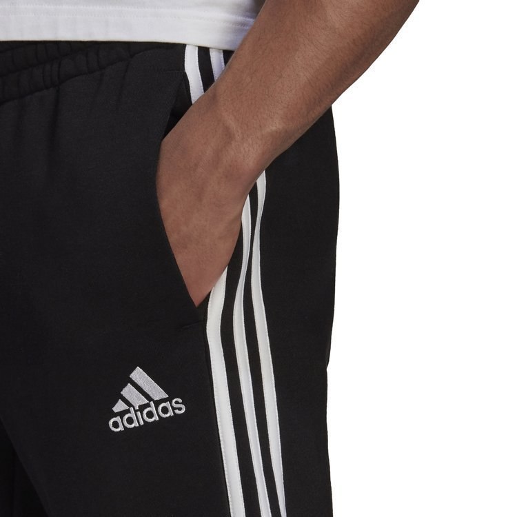 SPODNIE ADIDAS MS ESSENTIALS TAPERED CUFF 3 SPODNIE ADIDAS MS ESSENTIALS TAPERED CUFF 3